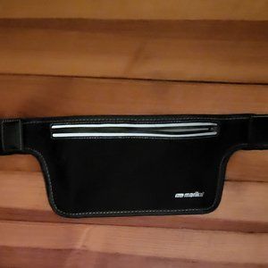 Sporty fanny pack